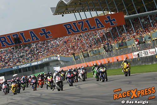Assen, motoren en een volle bak
